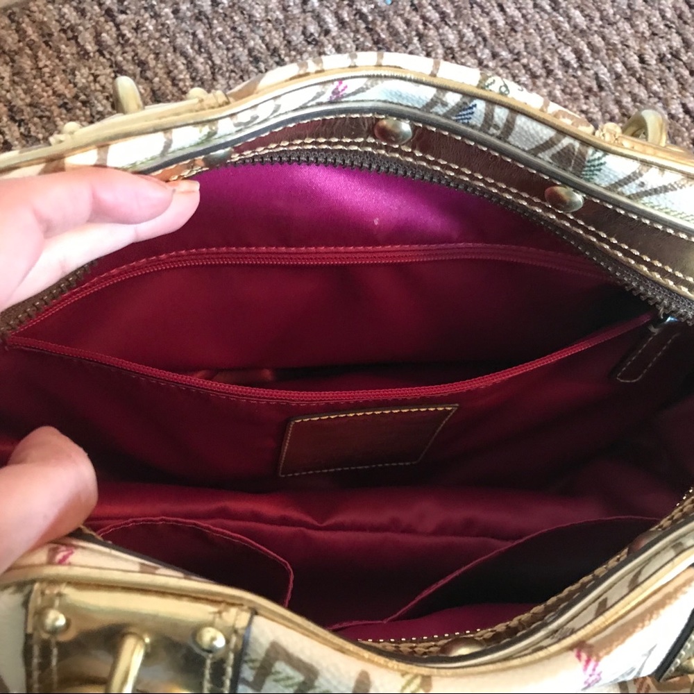 ~NWOT~Genuine COACH Gold Studded Handbag 👜 - Picture 4 of 7